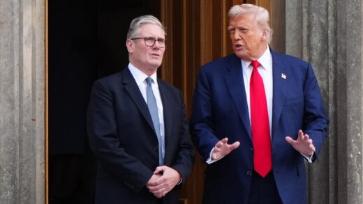 Новини світу - Стармер у розмові з Трампом обурився голодом у Газі