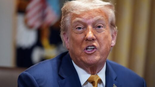 Новини світу - Трамп пригрозив Путіну "невеличким сюрпризом"
