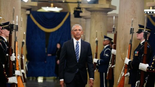 Новини світу - Трамп звинуватив Обаму у "спробі перевороту", експрезидент відповів