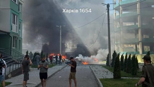 Новини України - Центр Харкова зазнав удару КАБів, є поранені