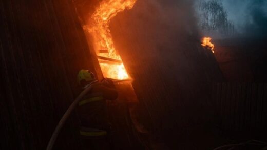 Новини України - У Харкові після вибухів спалахнула пожежа