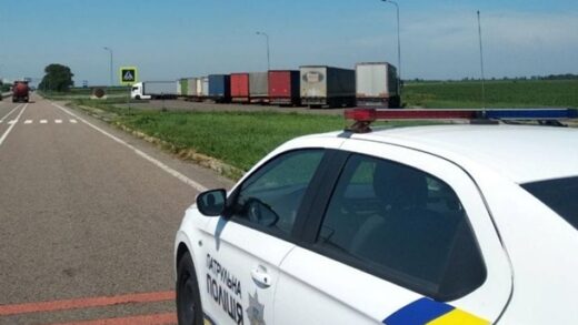 Новини Києва - У Києві та області заборонили рух фур і вантажівок