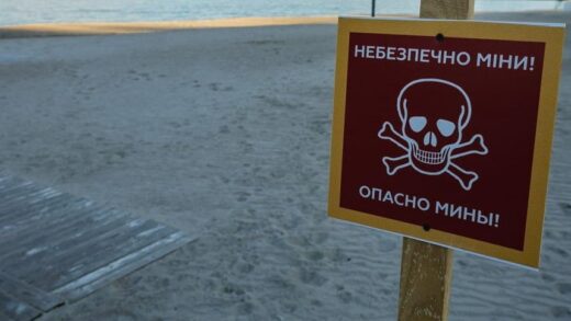 Новини України - В Коблево поблизу берега вибухнула морська міна