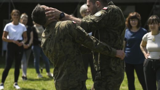 Новини світу - "Викличуть і чоловіків, і жінок": в Польщі пройдуть масштабні медкомісії
