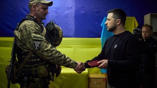 Новини України - Виплати і додаткові дні відпустки: президент анонсував рішення для армійців