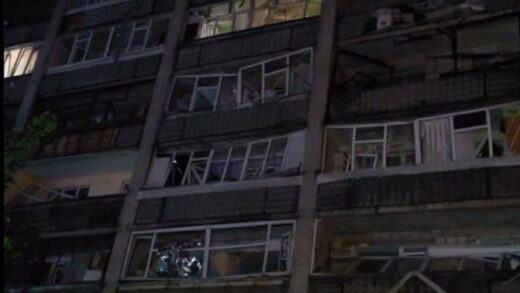 Новини України - Ворожі КАБи влучили в будинок у Сумах: є поранені