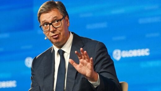 Новини світу - Вучич спростував слова міністра про можливі санкції проти РФ