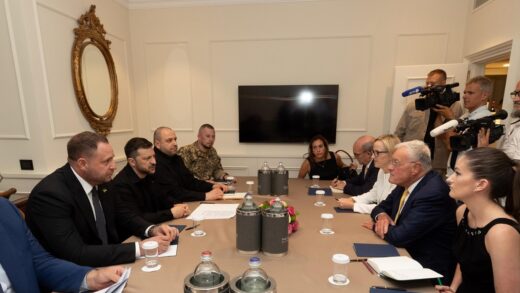 Новини України - Зеленський розповів про що говорив з Келлогом