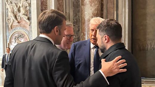 Новини світу - До Аляски Трамп розмовлятиме з Зеленським - ЗМІ