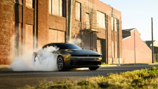 Авто новини - Dodge повертає бензиновий Charger