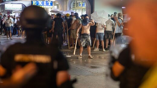 Новини світу - Ескалація в Сербії: мітинги стають вуличними боями