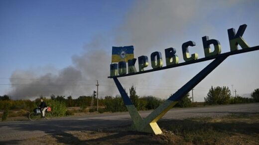 Новини України - Генштаб заперечив оточення військ в Покровську