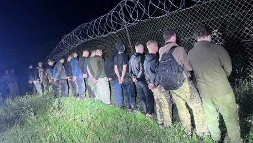 Новини України - На шляху до Словаччини спіймали 19 ухилянтів