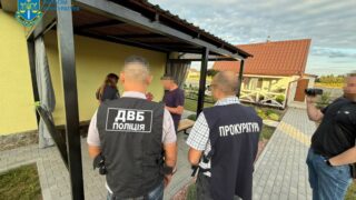 Новини України - На Вінниччині 19 посадовців отримали підозри