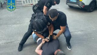 Новини Києва - Подружжя киян за 5,6 млн обіцяли змінити статтю затриманому за контрабанду