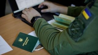 Новини України - Прифронтові критичні підприємства зможуть бронювати всіх працівників