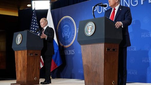 Новини світу - Путін повів брифінг: ЗМІ дивують зміни протоколу