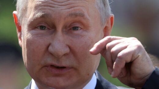 Новини світу - Рейтинг Путіна впав до мінімуму за два роки