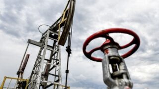 Новини світу - РФ змушена знижувати ціну на нафту після втрати ринку в Індії - розвідка