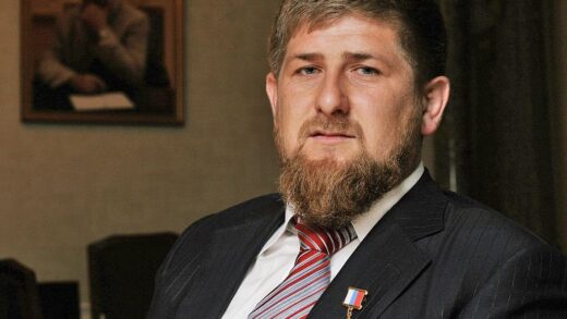 Новини світу - Родина Кадирова сама собі вручила понад 80 нагород