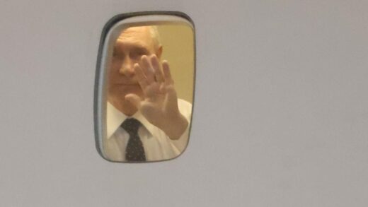 Новини світу - Російський спецборт вилетів у бік Аляски