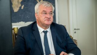 Новини світу - Сибіга порадив Угорщині скаржитися щодо нафти "своїм друзям у Москві"