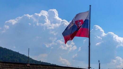 Новини світу - Словаччина відновила туристичні візи росіянам