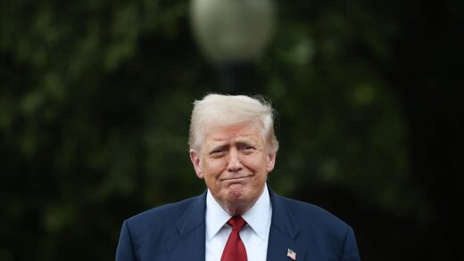 Новини світу - Трамп переніс портрети Обами та Буша у закриту частину Білого дому - ЗМІ