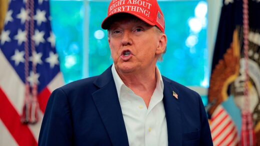 Новини світу - Трамп пообіцяв "важливе рішення" через два тижні