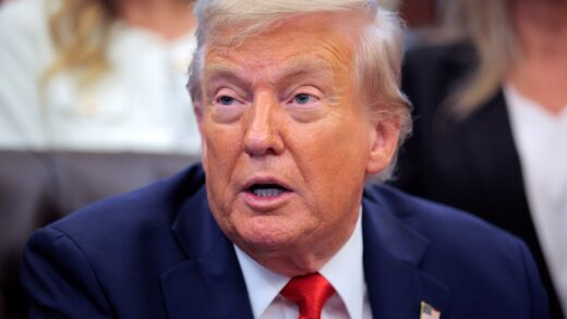 Новини світу - Трамп розповів, як бачить гарантії безпеки Україні