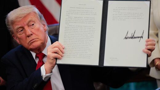 Новини світу - Трамп вдарив додатковими тарифами по Індії
