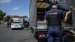 Новини світу - У Франції знайшли 1,3 тонни кокаїну в іспанській фурі