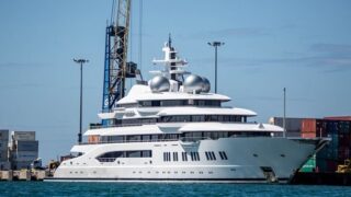 Новини світу - У США на аукціоні продадуть яхту російського олігарха Керімова