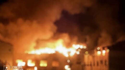 Новини України - У Сумах після удару БПЛА спалахнула пожежа