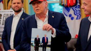 Новини політики - Удар по Мукачеву: Трамп висловив обурення Путіну