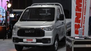 Новини бізнесу - В Росії зупинився черговий автозавод через обвал продажів