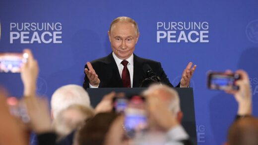 Новини світу - Військові витрати РФ залишаються рекордними - ЗМІ