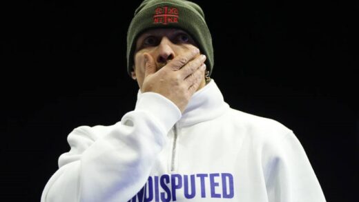 Новини спорту - WBO вимагає задовольнити запит щодо поточного стану травми Усика