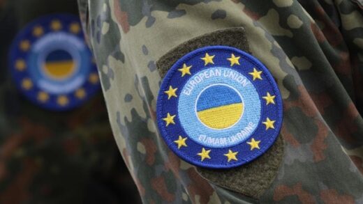 Новини світу - ЄС направить інструкторів в Україну - Каллас
