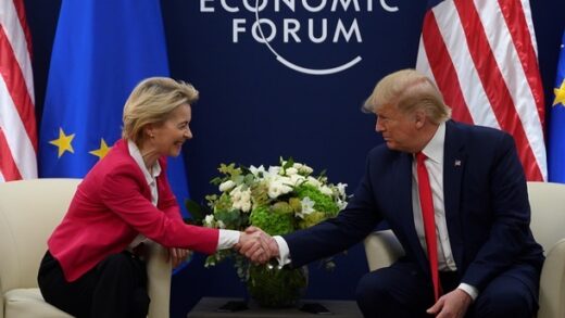 Новини світу - ЄС відклав митні контрзаходи США на півроку - ЗМІ