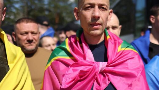 Новини України - З полону повернувся полковник із Маріуполя, який воював з 2014 року