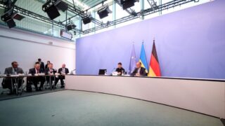 Новини політики - Зеленський взяв участь у засіданні Коаліції охочих