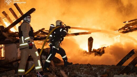 Новини України - ДСНС показала наслідки удару по Сумах