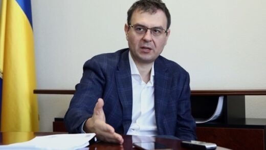 Новини України - Плата за шкільні щоденники не передбачена законом - Гетманцев