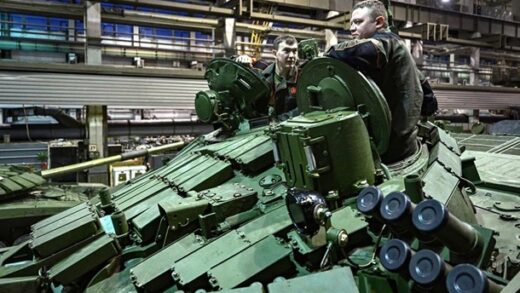 Новини світу - РФ активно нарощує виробництво зброї - МЗС у НАТО