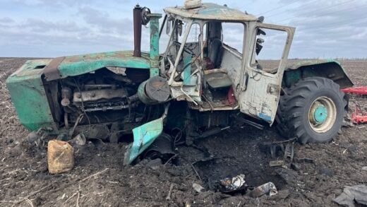 Новини України - Росіяи вбили тракториста на Миколаївщині