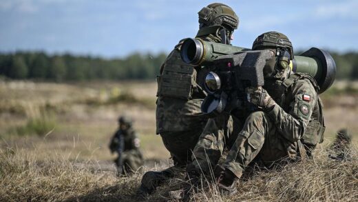 Новини світу - США озброять Польщу тисячами ракет Javelin
