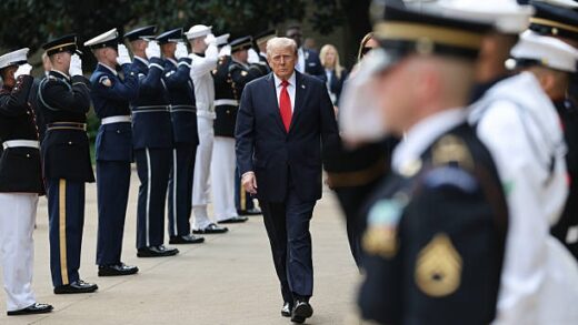 Новини світу - Трамп забажав приєднатися до термінового збору генералів