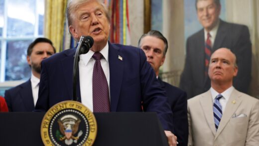 Новини світу - Трамп заявив, що дізнався "цікаві речі" про Путіна