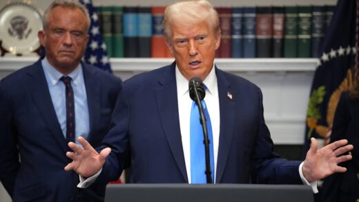 Новини світу - Трамп заявив, що парацетамол викликає аутизм